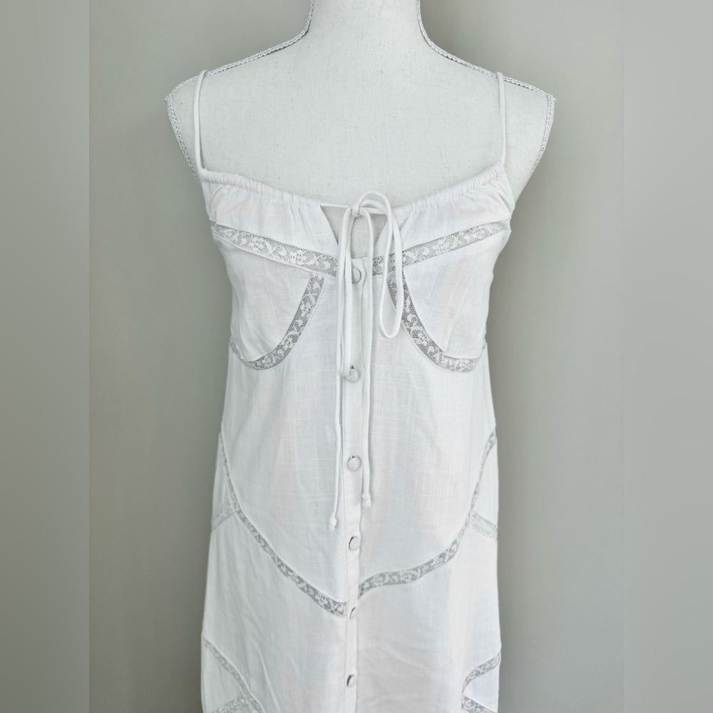 Olivaceous Kallen Maxi Dress A-line lace detail In White size S - Picture 15 of 15